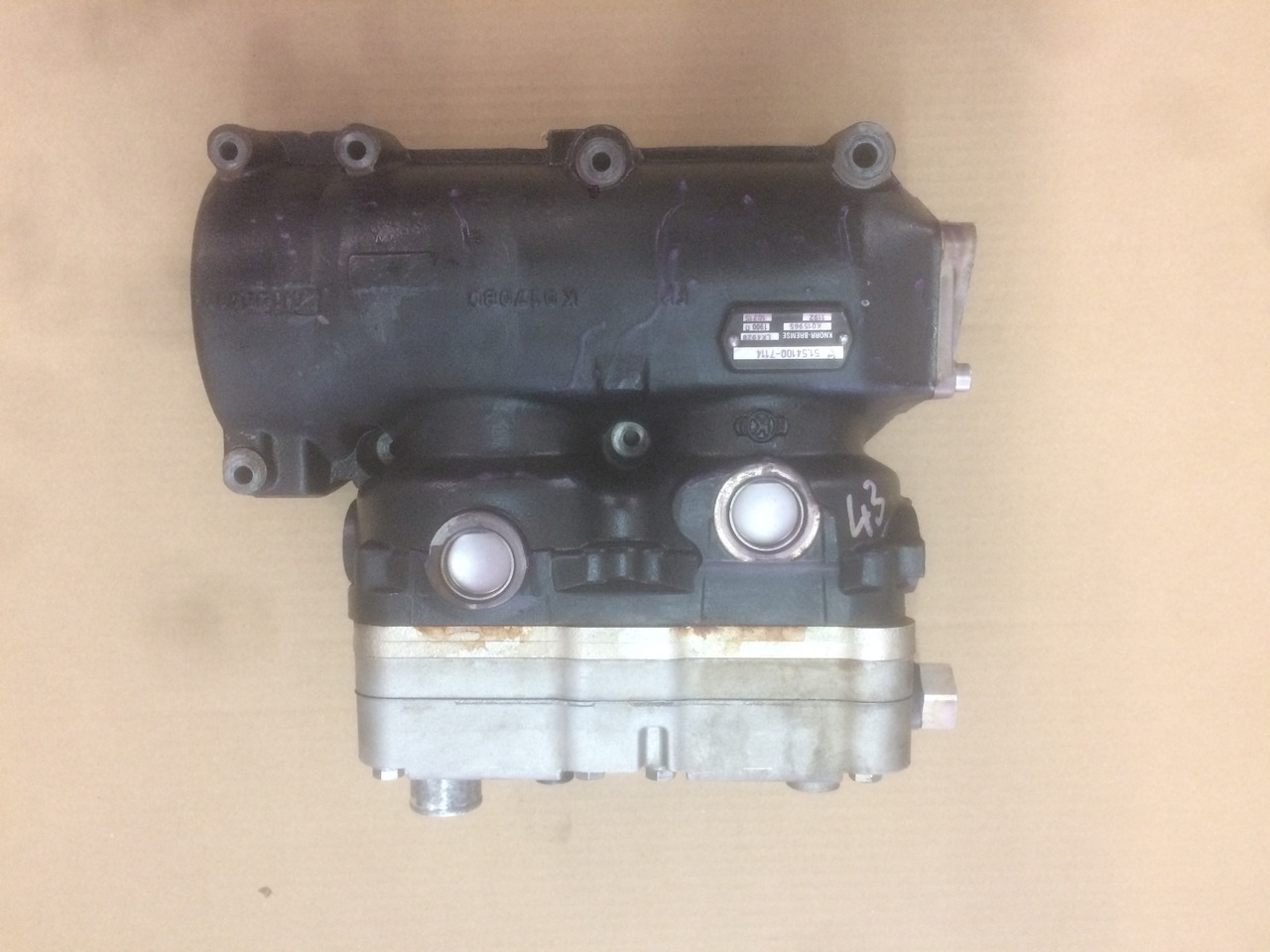 COMPRESSORE ARIA BICILINDRICO SENZA PRESA DI FORZA MAN / KNORR - Zračni kompresor: slika COMPRESSORE ARIA BICILINDRICO SENZA PRESA DI FORZA MAN / KNORR - Zračni kompresor COMPRESSORE ARIA BICILINDRICO SENZA PRESA DI FORZA MAN / KNORR - Zračni kompresor: slika COMPRESSORE ARIA BICILINDRICO SENZA PRESA DI FORZA MAN / KNORR - Zračni kompresor