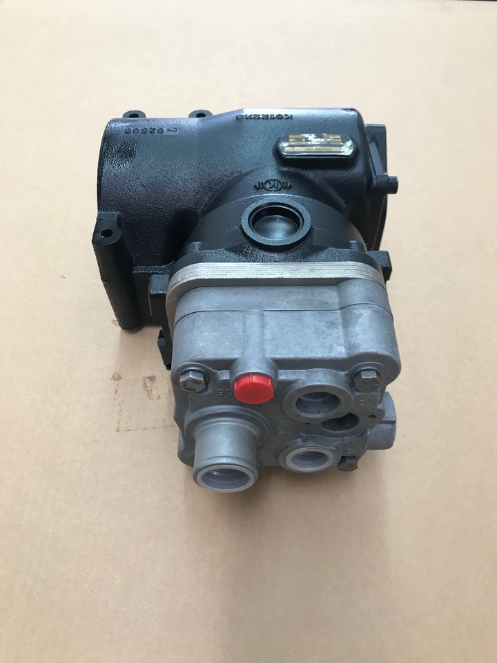 COMPRESSORE ARIA MONOCILINDRICO MAN 51541007121 - Zračni kompresor: slika COMPRESSORE ARIA MONOCILINDRICO MAN 51541007121 - Zračni kompresor COMPRESSORE ARIA MONOCILINDRICO MAN 51541007121 - Zračni kompresor: slika COMPRESSORE ARIA MONOCILINDRICO MAN 51541007121 - Zračni kompresor