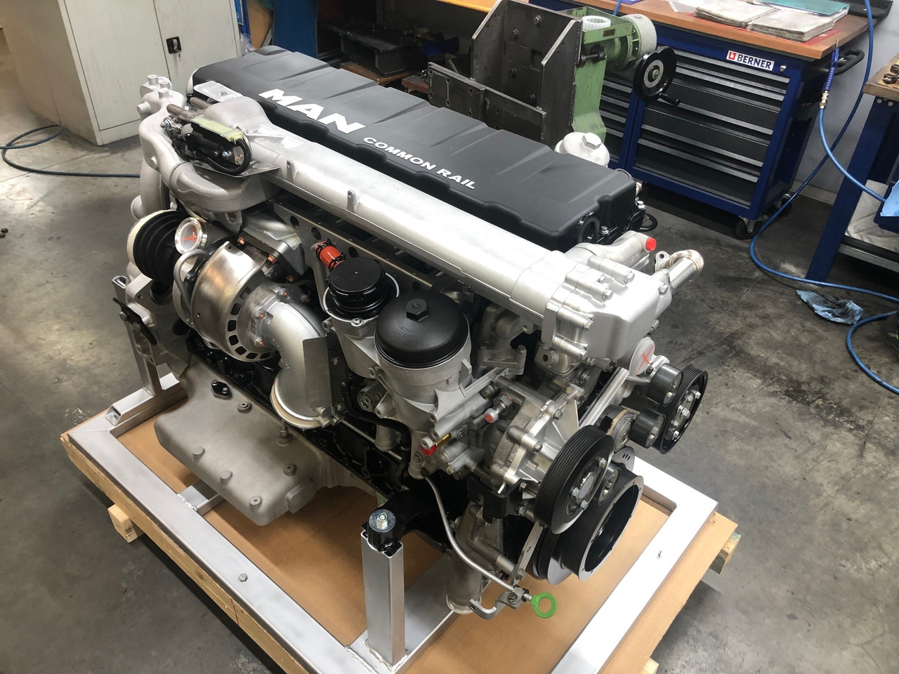 MOTORE MAN D2066LOH07 / MAN D2066 LOH07 - Motor: slika MOTORE MAN D2066LOH07 / MAN D2066 LOH07 - Motor MOTORE MAN D2066LOH07 / MAN D2066 LOH07 - Motor: slika MOTORE MAN D2066LOH07 / MAN D2066 LOH07 - Motor