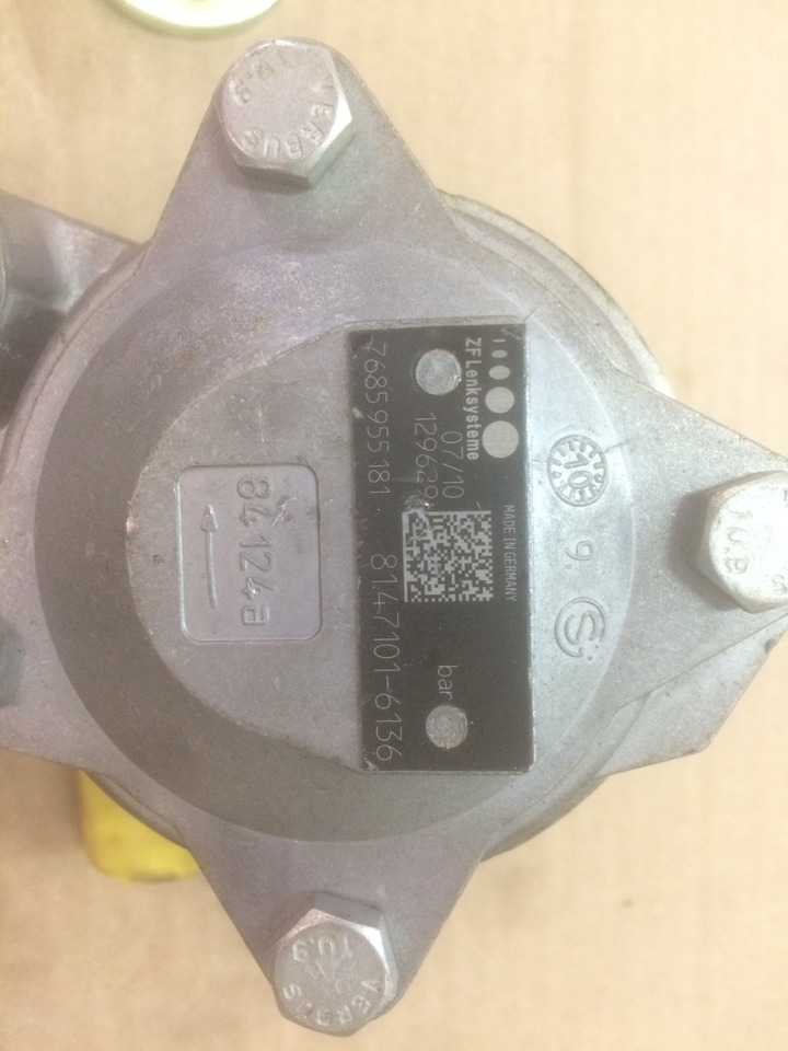 POMPA IDRAULICA MAN / ZF - Hidraulična pumpa: slika POMPA IDRAULICA MAN / ZF - Hidraulična pumpa POMPA IDRAULICA MAN / ZF - Hidraulična pumpa: slika POMPA IDRAULICA MAN / ZF - Hidraulična pumpa