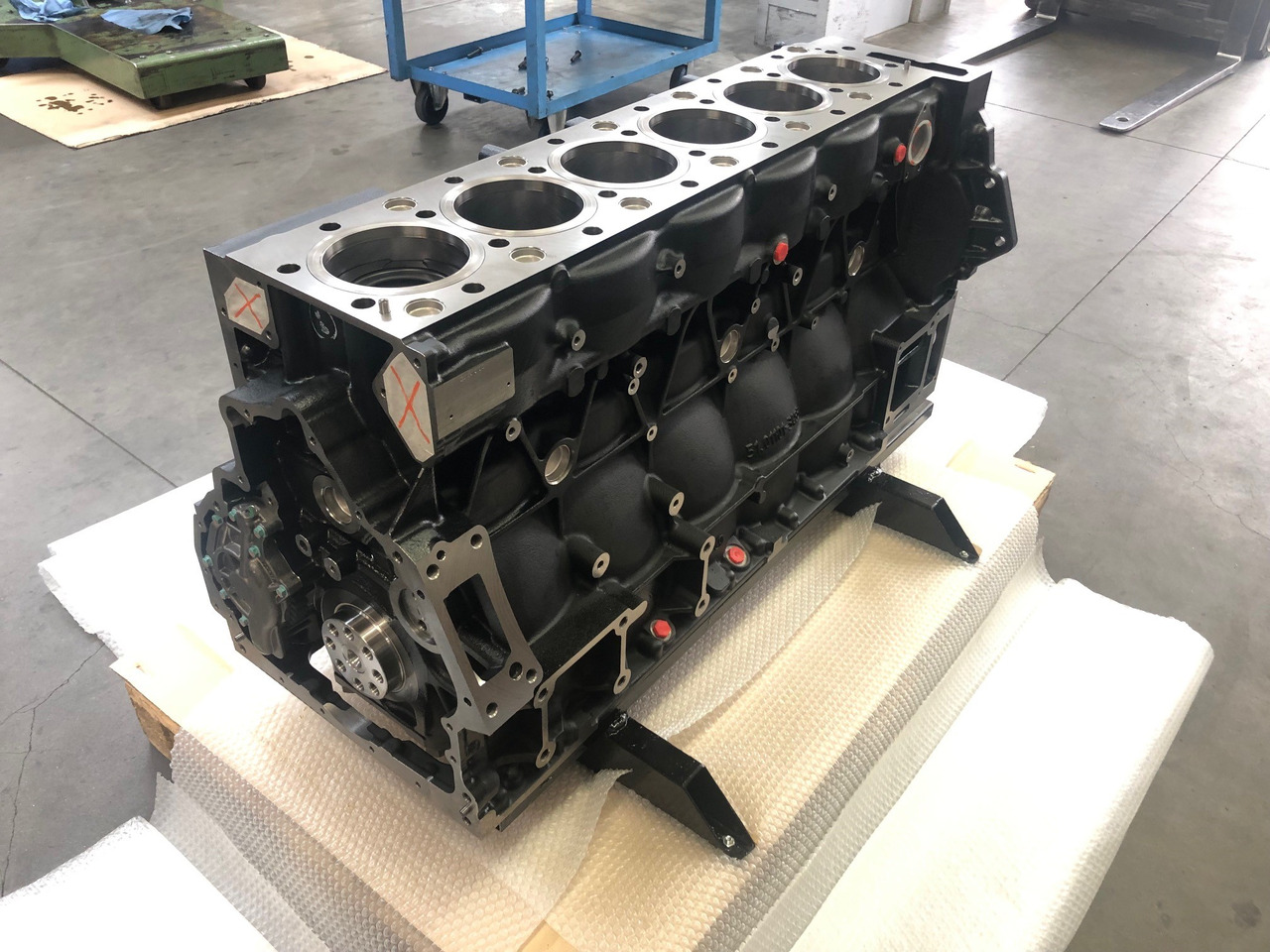 SHORTBLOCK MAN D2676 EURO 6c (camion) - Blok cilindra za Kamion: slika SHORTBLOCK MAN D2676 EURO 6c (camion) - Blok cilindra za Kamion SHORTBLOCK MAN D2676 EURO 6c (camion) - Blok cilindra za Kamion: slika SHORTBLOCK MAN D2676 EURO 6c (camion) - Blok cilindra za Kamion