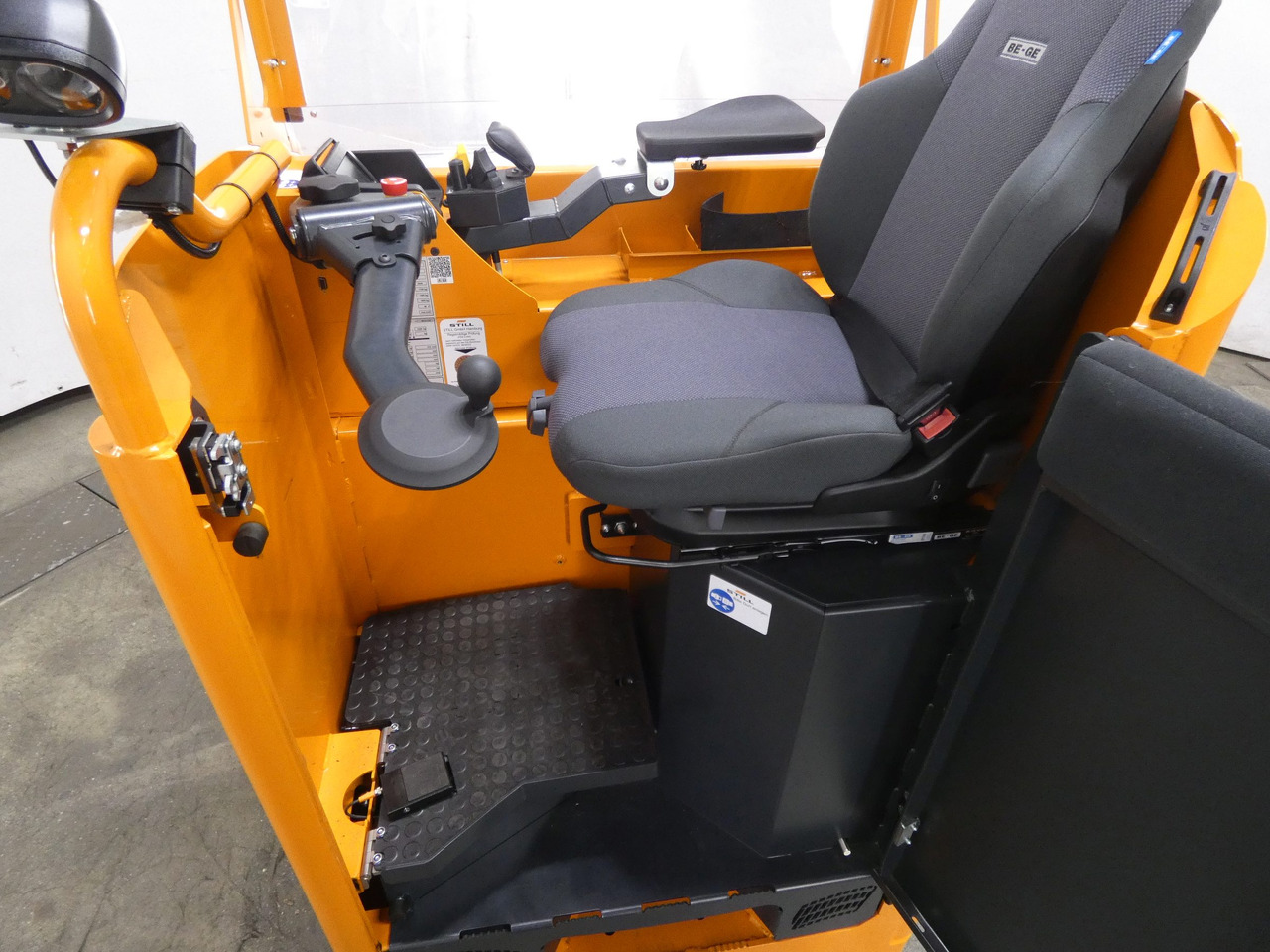 Actil WR33T/3600MM - Paletni viličar: slika Actil WR33T/3600MM - Paletni viličar Actil WR33T/3600MM - Paletni viličar: slika Actil WR33T/3600MM - Paletni viličar