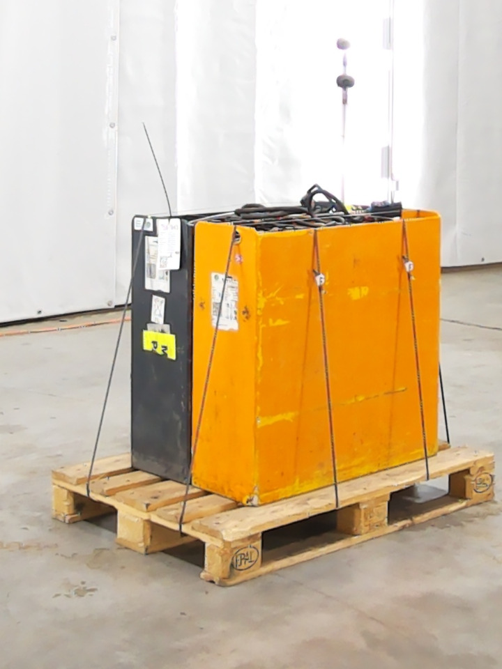 Weitere 2XBATTERIEN - Građevinski strojevi: slika Weitere 2XBATTERIEN - Građevinski strojevi Weitere 2XBATTERIEN - Građevinski strojevi: slika Weitere 2XBATTERIEN - Građevinski strojevi