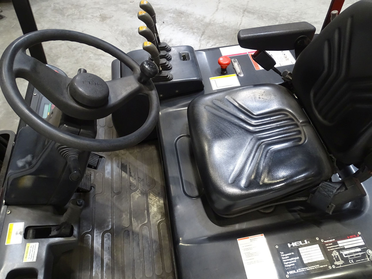 Heli CPD35G1 - Električni viličar: slika Heli CPD35G1 - Električni viličar Heli CPD35G1 - Električni viličar: slika Heli CPD35G1 - Električni viličar