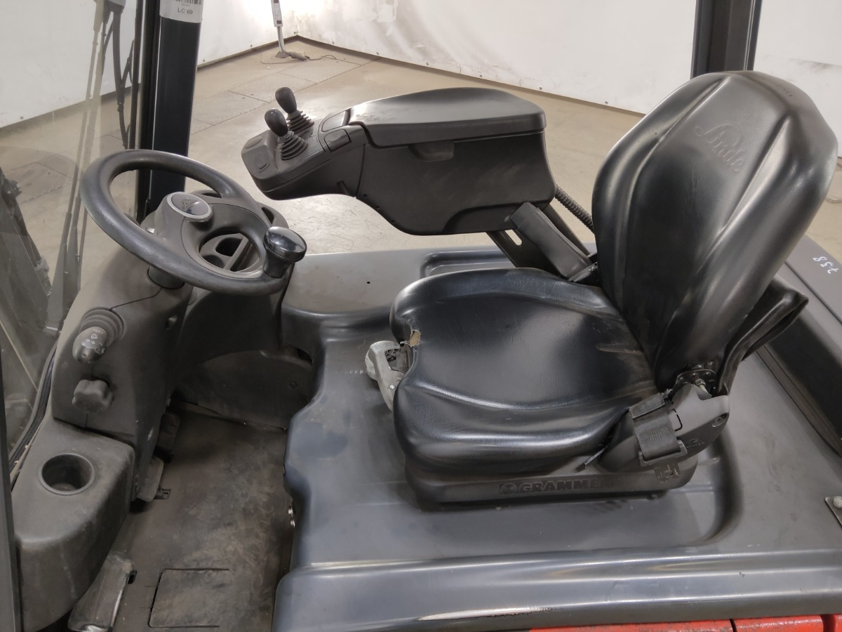 Linde E16-02 - Električni viličar: slika Linde E16-02 - Električni viličar Linde E16-02 - Električni viličar: slika Linde E16-02 - Električni viličar