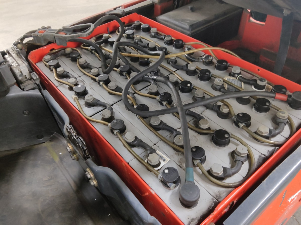 Linde E16C-02 - Električni viličar: slika Linde E16C-02 - Električni viličar Linde E16C-02 - Električni viličar: slika Linde E16C-02 - Električni viličar