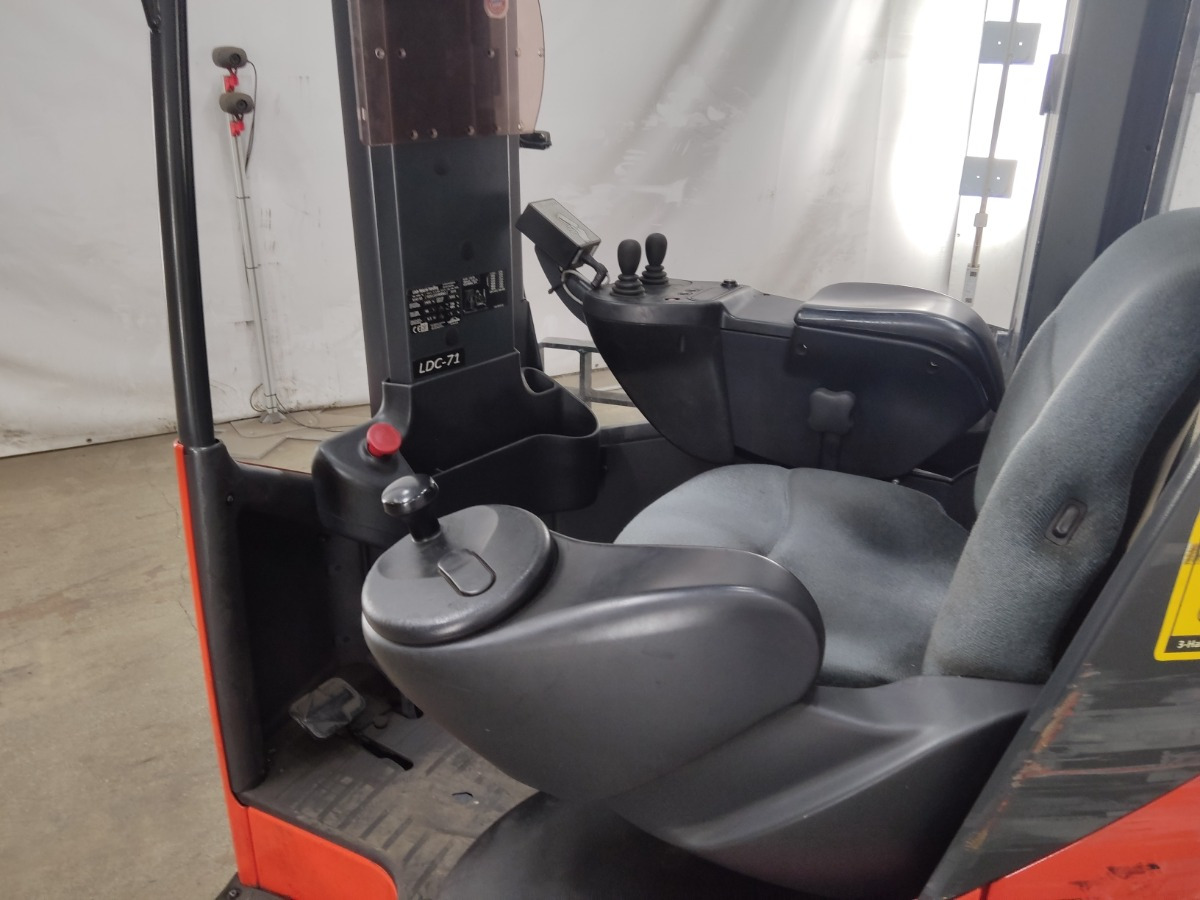 Linde R14X-03 - Regalni viličar: slika Linde R14X-03 - Regalni viličar Linde R14X-03 - Regalni viličar: slika Linde R14X-03 - Regalni viličar