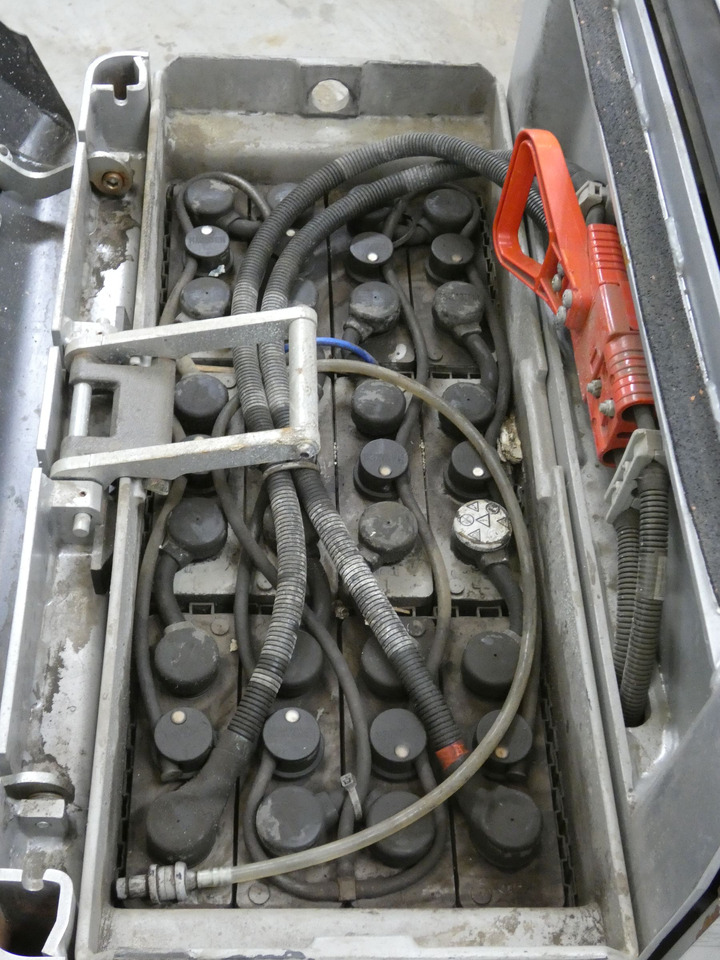 Still EXU-S22 - Paletni viličar: slika Still EXU-S22 - Paletni viličar Still EXU-S22 - Paletni viličar: slika Still EXU-S22 - Paletni viličar