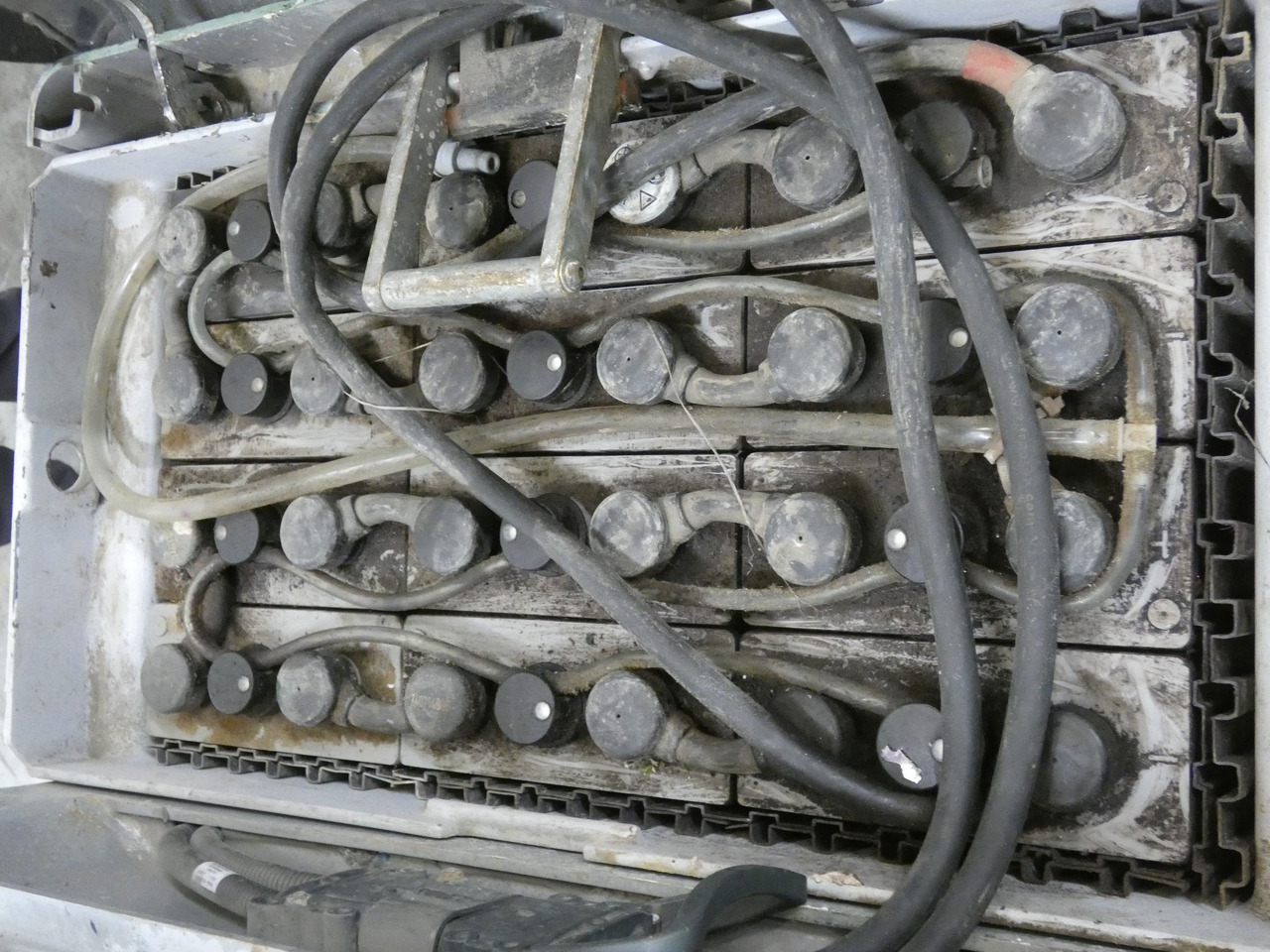 Still EXU-S24/520MM/2380MM - Paletni viličar: slika Still EXU-S24/520MM/2380MM - Paletni viličar Still EXU-S24/520MM/2380MM - Paletni viličar: slika Still EXU-S24/520MM/2380MM - Paletni viličar