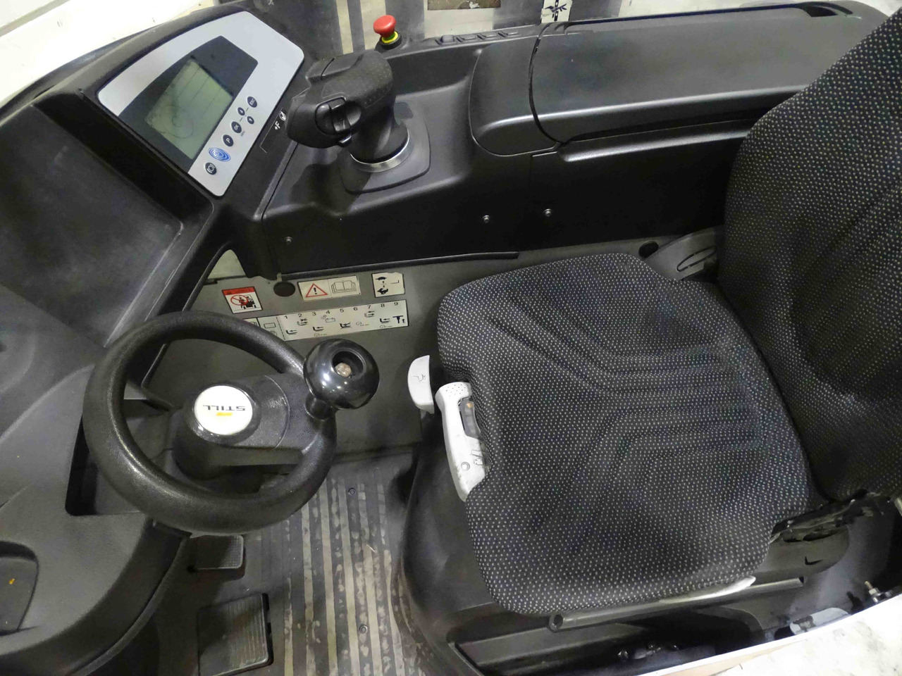 Still FM-X17 - Regalni viličar: slika Still FM-X17 - Regalni viličar Still FM-X17 - Regalni viličar: slika Still FM-X17 - Regalni viličar