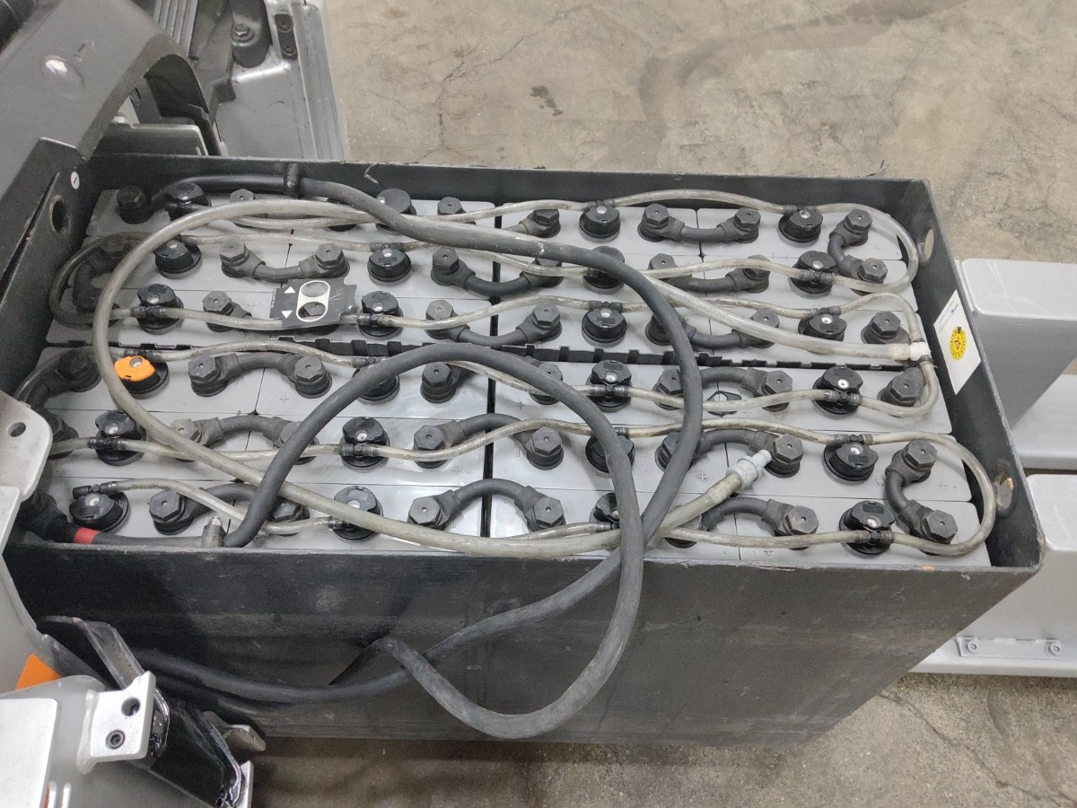 Still LTX70 - Vučni traktor: slika Still LTX70 - Vučni traktor Still LTX70 - Vučni traktor: slika Still LTX70 - Vučni traktor