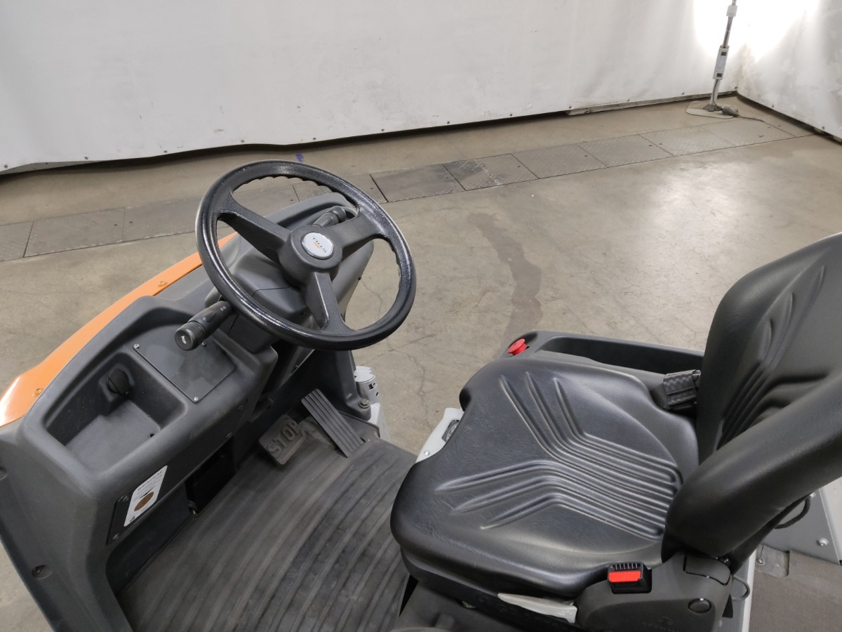 Still LTX70 - Vučni traktor: slika Still LTX70 - Vučni traktor Still LTX70 - Vučni traktor: slika Still LTX70 - Vučni traktor