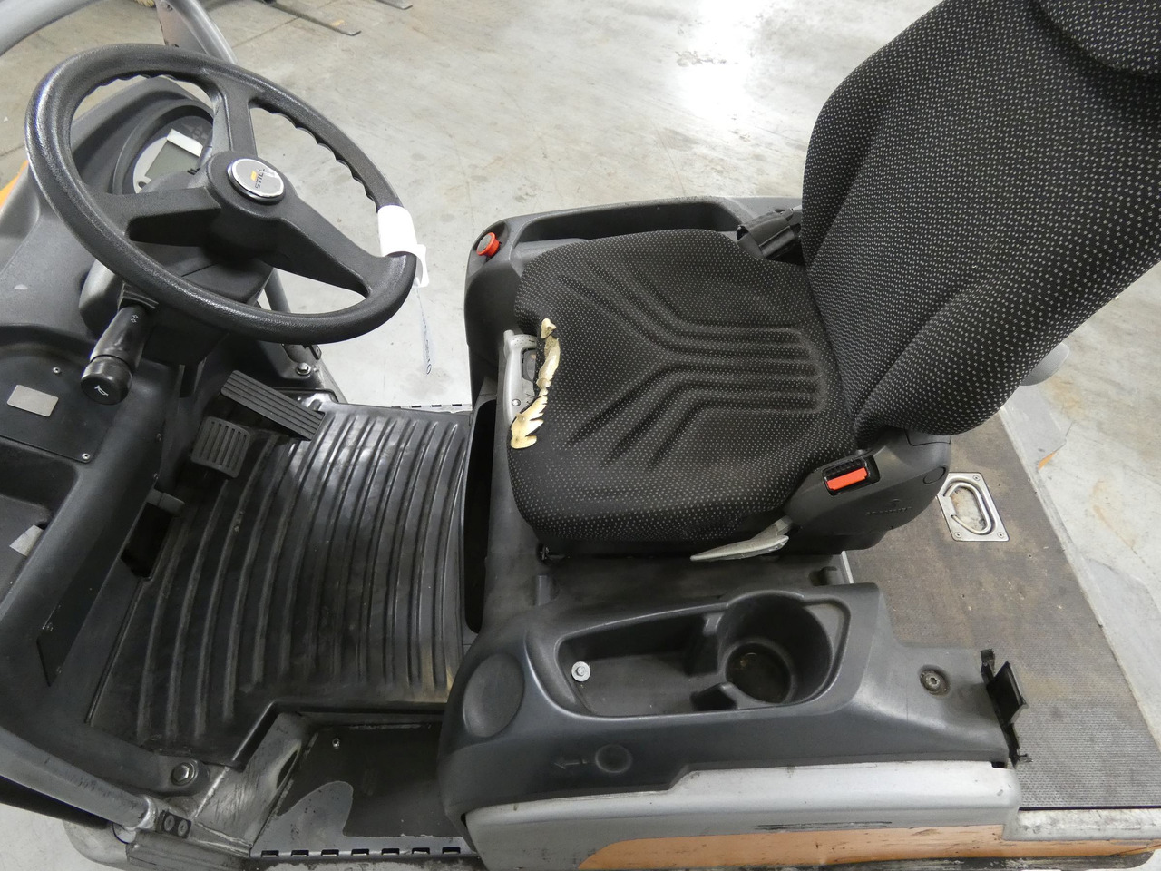 Still LTX70 - Vučni traktor: slika Still LTX70 - Vučni traktor Still LTX70 - Vučni traktor: slika Still LTX70 - Vučni traktor