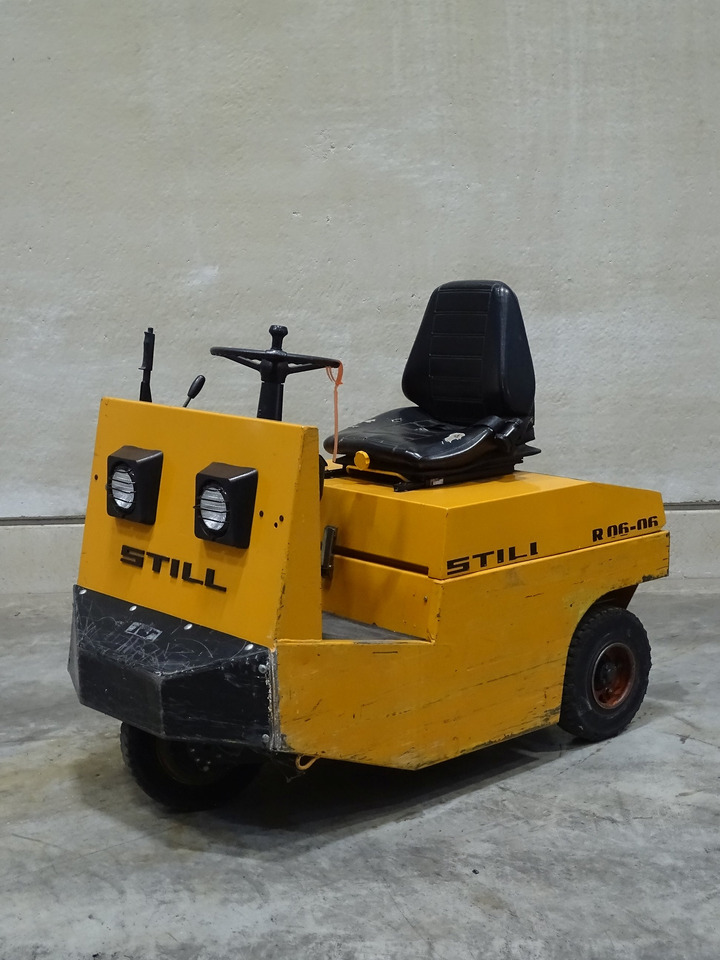Still R06-06 - Vučni traktor: slika Still R06-06 - Vučni traktor Still R06-06 - Vučni traktor: slika Still R06-06 - Vučni traktor