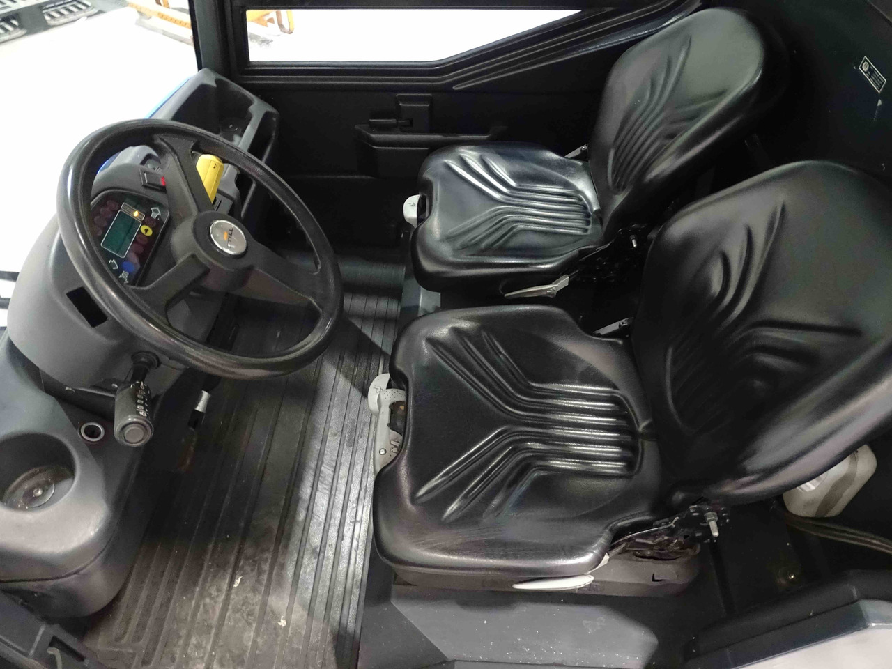 Still R07-25 - Vučni traktor: slika Still R07-25 - Vučni traktor Still R07-25 - Vučni traktor: slika Still R07-25 - Vučni traktor