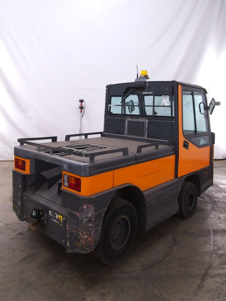 Still R07-25 - Vučni traktor: slika Still R07-25 - Vučni traktor Still R07-25 - Vučni traktor: slika Still R07-25 - Vučni traktor