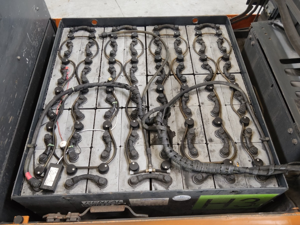 Still R07-25 - Vučni traktor: slika Still R07-25 - Vučni traktor Still R07-25 - Vučni traktor: slika Still R07-25 - Vučni traktor