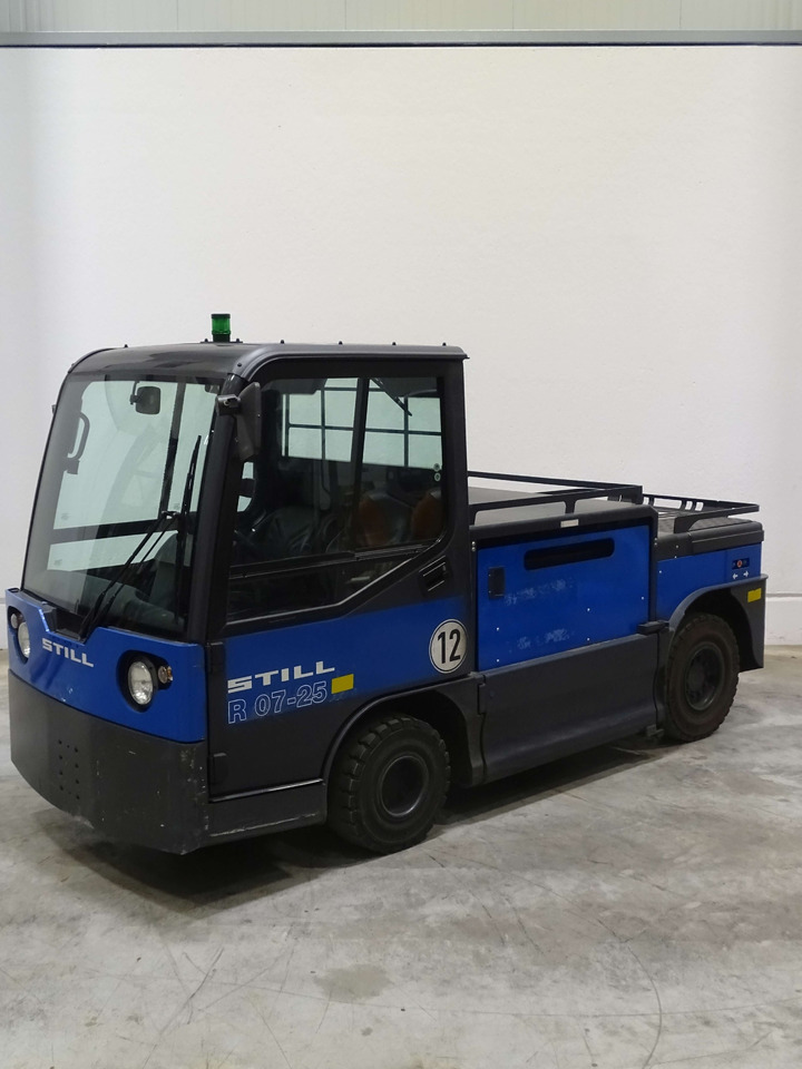 Still R07-25 - Vučni traktor: slika Still R07-25 - Vučni traktor Still R07-25 - Vučni traktor: slika Still R07-25 - Vučni traktor