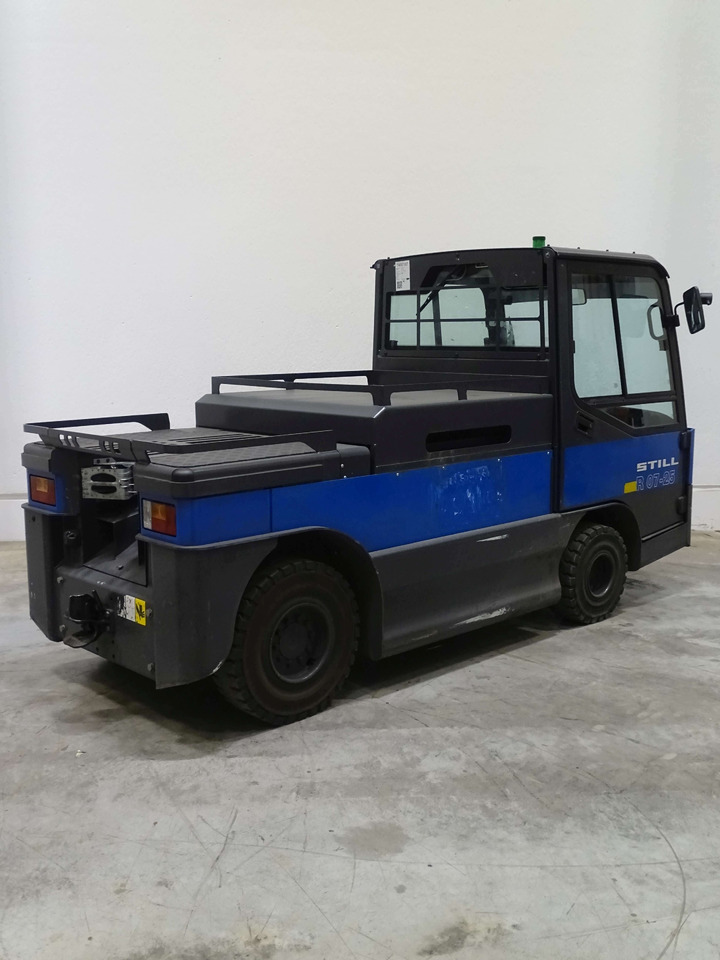 Still R07-25 - Vučni traktor: slika Still R07-25 - Vučni traktor Still R07-25 - Vučni traktor: slika Still R07-25 - Vučni traktor