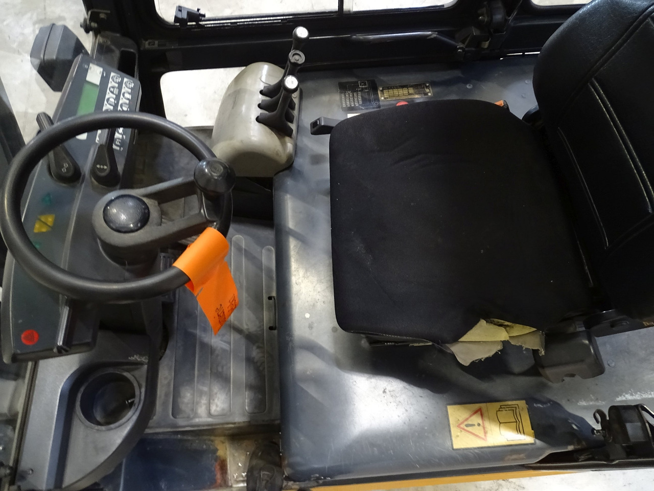 Still R60-40 - Električni viličar: slika Still R60-40 - Električni viličar Still R60-40 - Električni viličar: slika Still R60-40 - Električni viličar