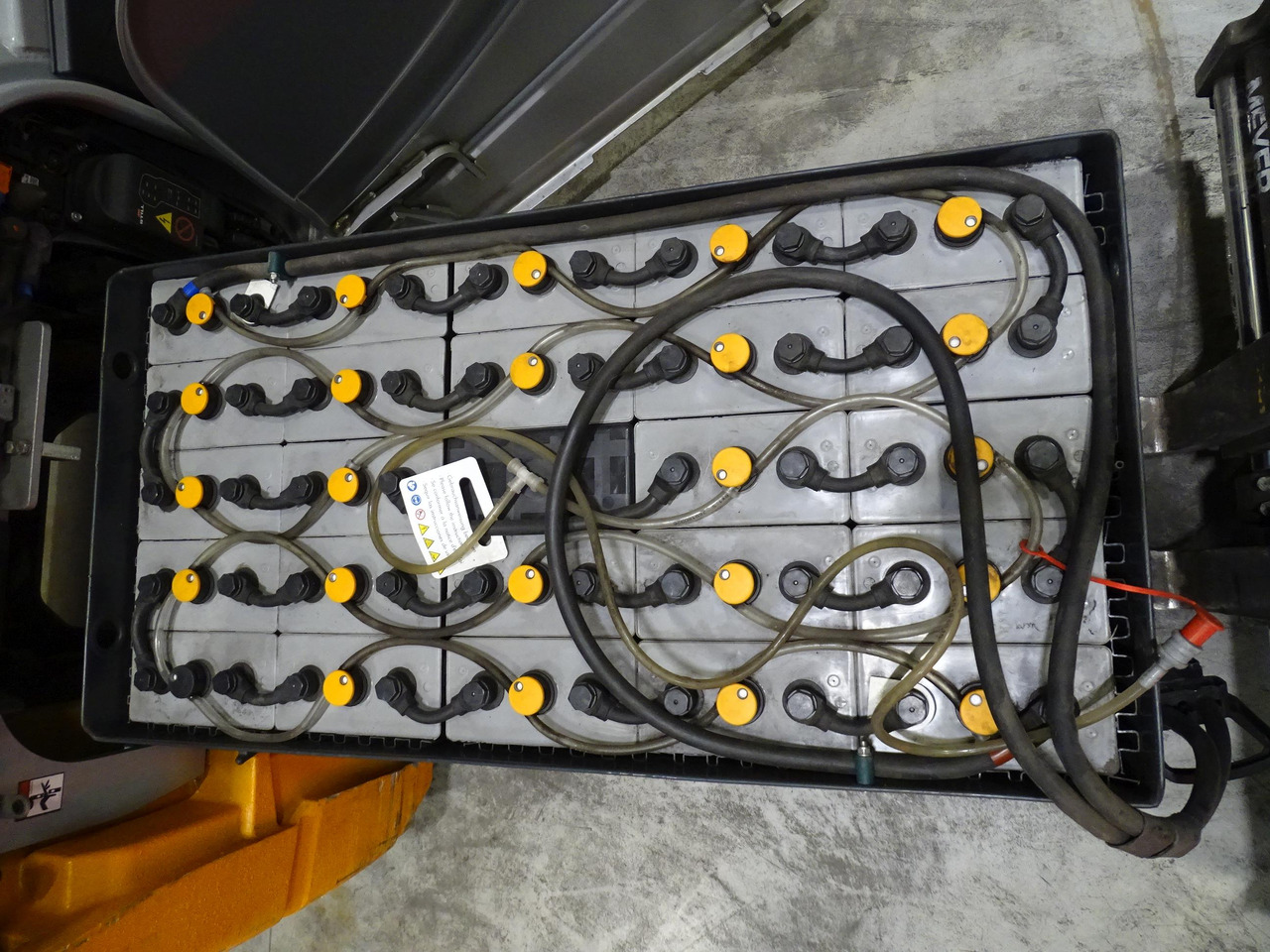 Still RX20-14C - Električni viličar: slika Still RX20-14C - Električni viličar Still RX20-14C - Električni viličar: slika Still RX20-14C - Električni viličar