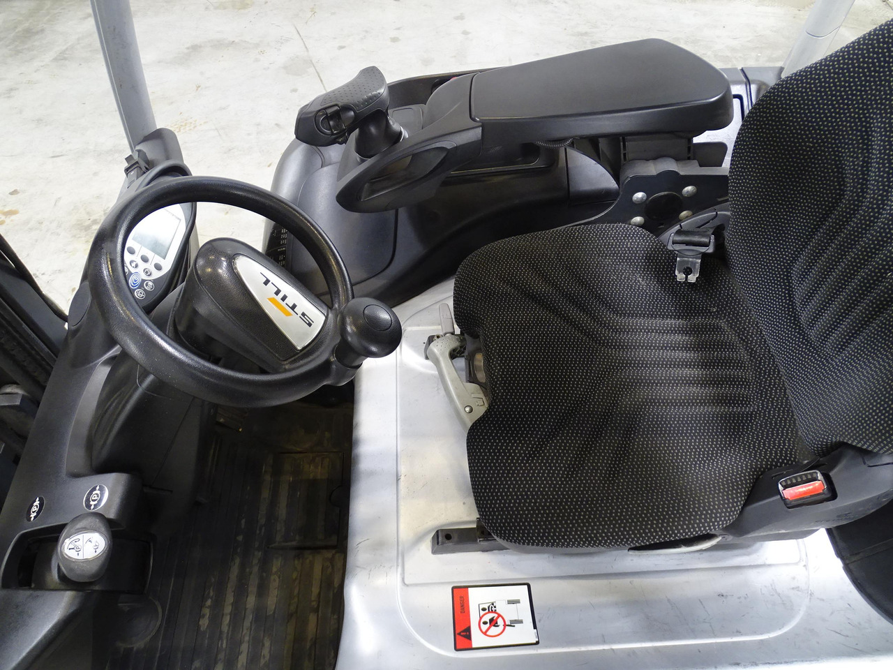 Still RX20-16 - Električni viličar: slika Still RX20-16 - Električni viličar Still RX20-16 - Električni viličar: slika Still RX20-16 - Električni viličar