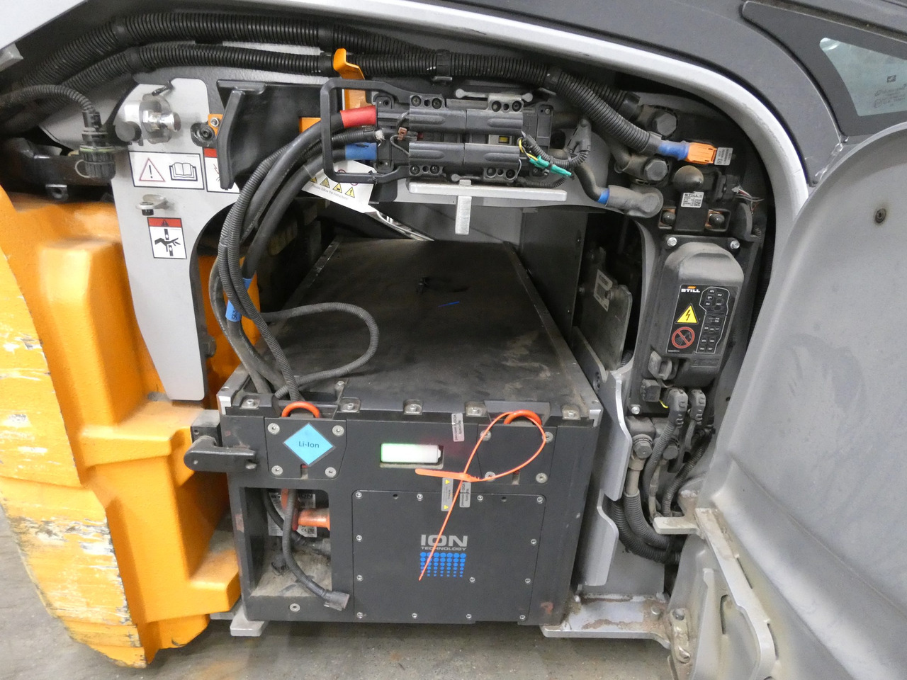 Still RX20-16C/LIION - Električni viličar: slika Still RX20-16C/LIION - Električni viličar Still RX20-16C/LIION - Električni viličar: slika Still RX20-16C/LIION - Električni viličar