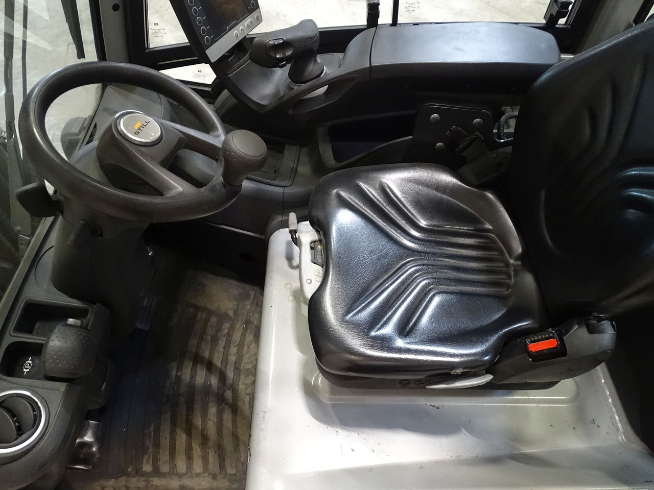 Still RX20-16P - Električni viličar: slika Still RX20-16P - Električni viličar Still RX20-16P - Električni viličar: slika Still RX20-16P - Električni viličar