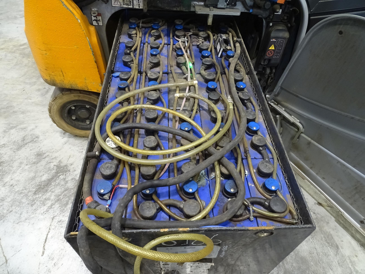 Still RX20-16P - Električni viličar: slika Still RX20-16P - Električni viličar Still RX20-16P - Električni viličar: slika Still RX20-16P - Električni viličar