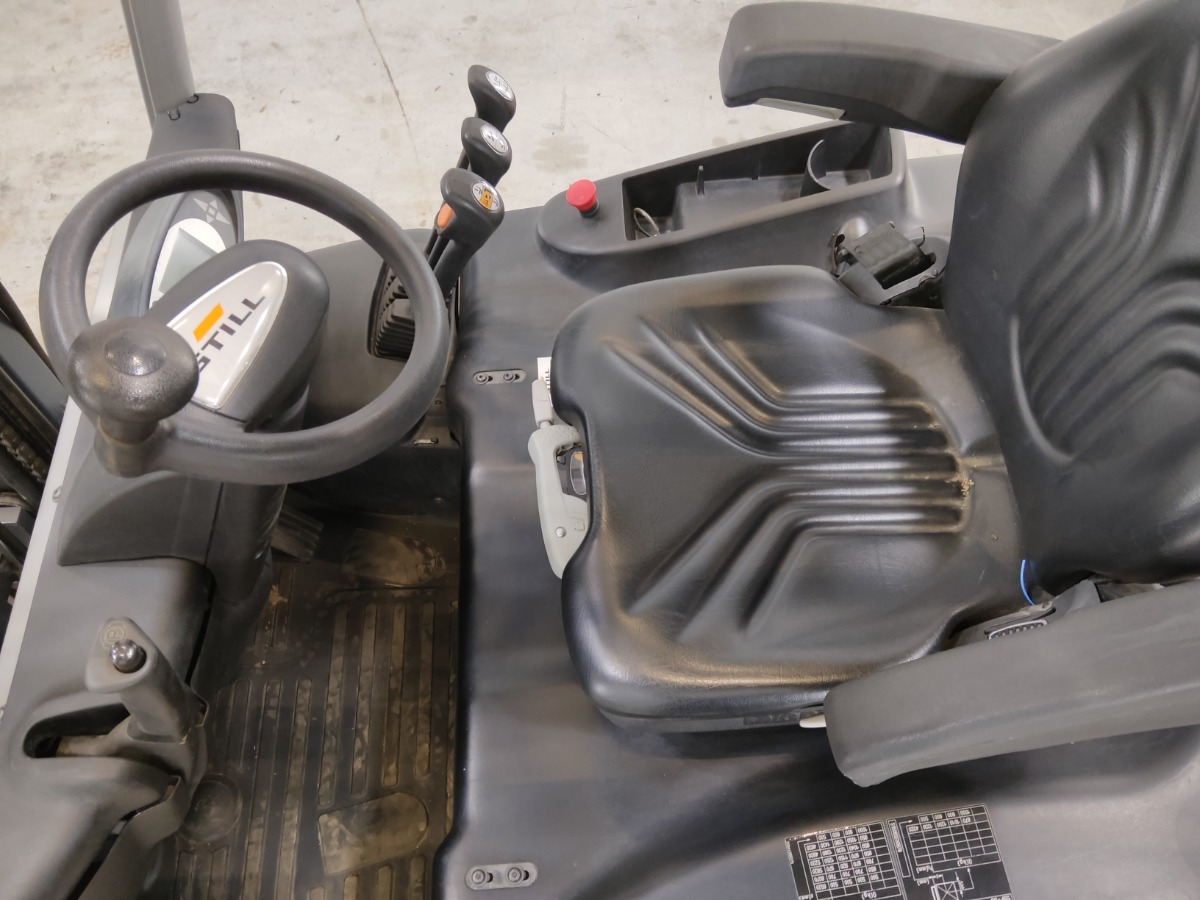 Still RX50-15 - Električni viličar: slika Still RX50-15 - Električni viličar Still RX50-15 - Električni viličar: slika Still RX50-15 - Električni viličar