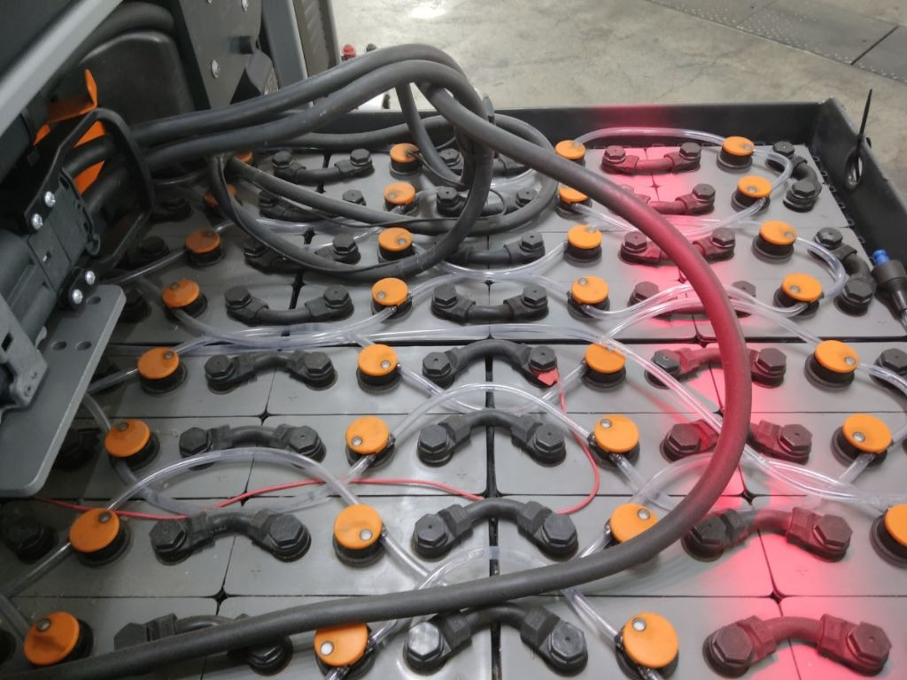 Still RX60-25 - Električni viličar: slika Still RX60-25 - Električni viličar Still RX60-25 - Električni viličar: slika Still RX60-25 - Električni viličar