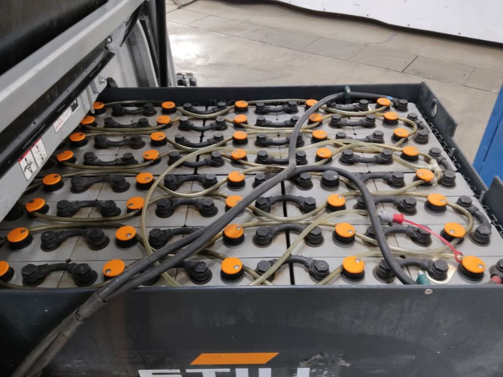 Still RX60-25 - Električni viličar: slika Still RX60-25 - Električni viličar Still RX60-25 - Električni viličar: slika Still RX60-25 - Električni viličar