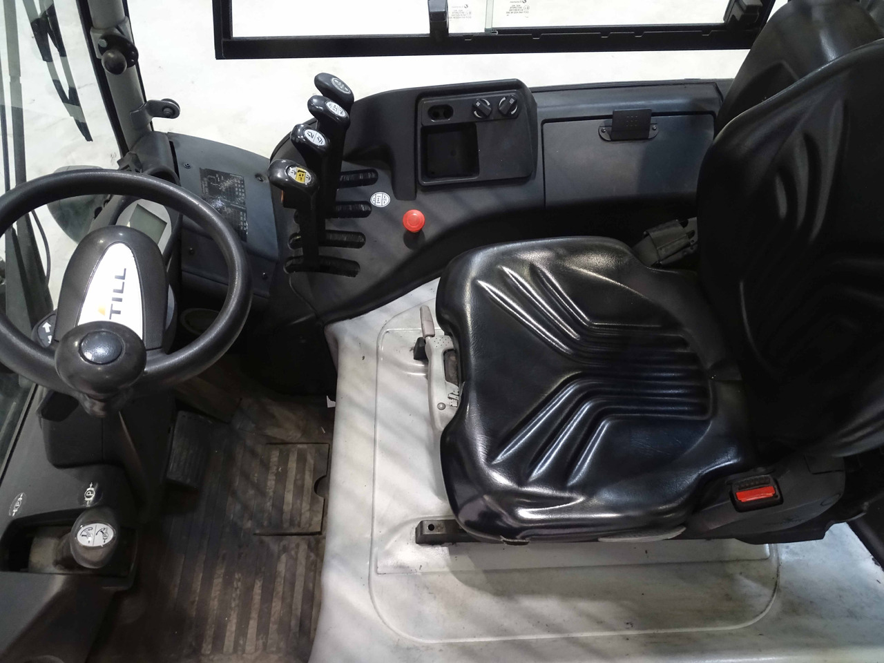 Still RX60-25 - Električni viličar: slika Still RX60-25 - Električni viličar Still RX60-25 - Električni viličar: slika Still RX60-25 - Električni viličar