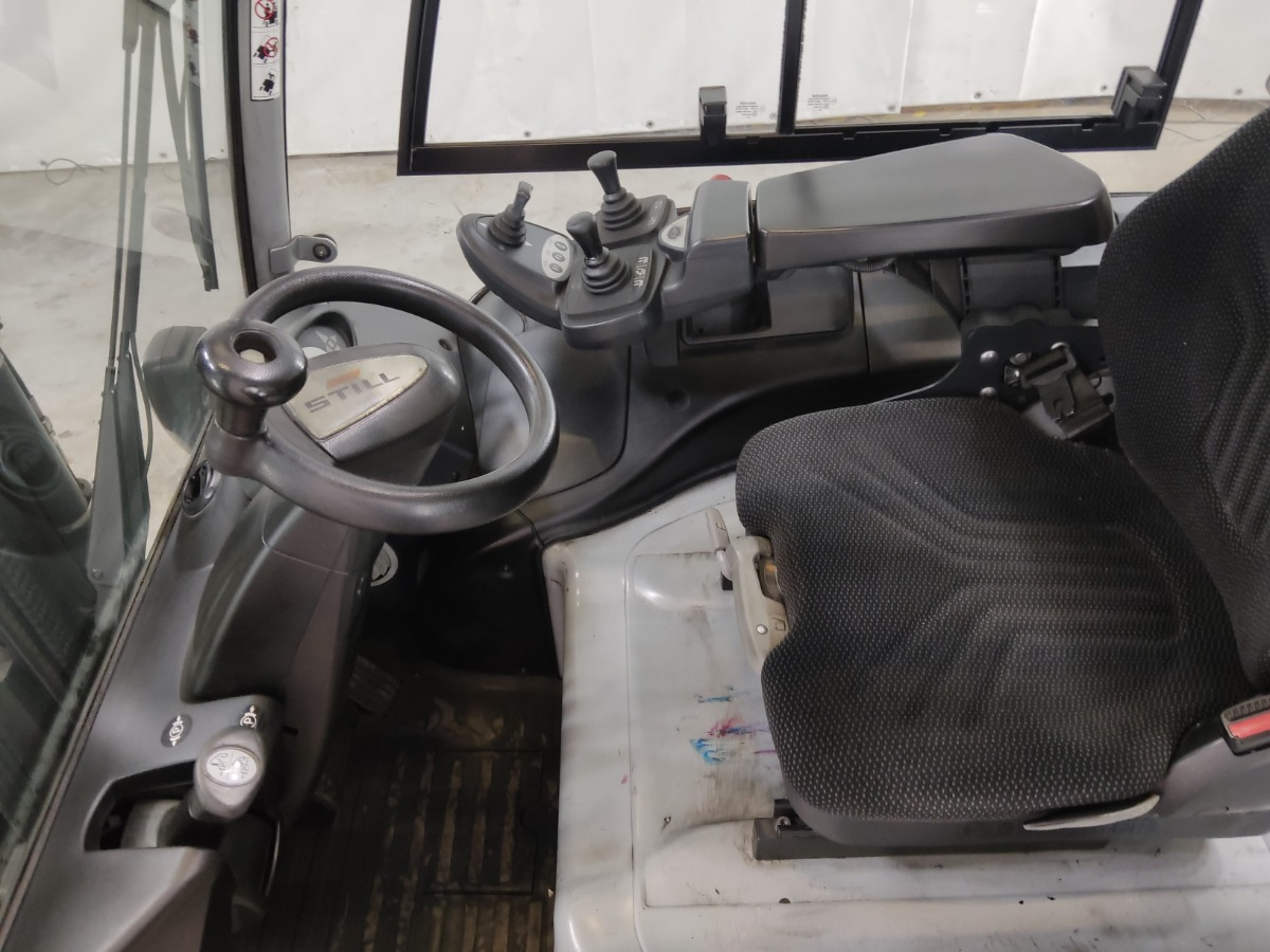 Still RX60-30 - Električni viličar: slika Still RX60-30 - Električni viličar Still RX60-30 - Električni viličar: slika Still RX60-30 - Električni viličar