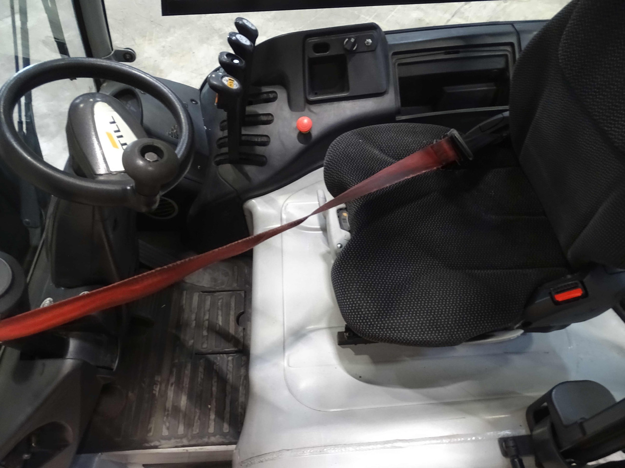 Still RX60-30 - Električni viličar: slika Still RX60-30 - Električni viličar Still RX60-30 - Električni viličar: slika Still RX60-30 - Električni viličar