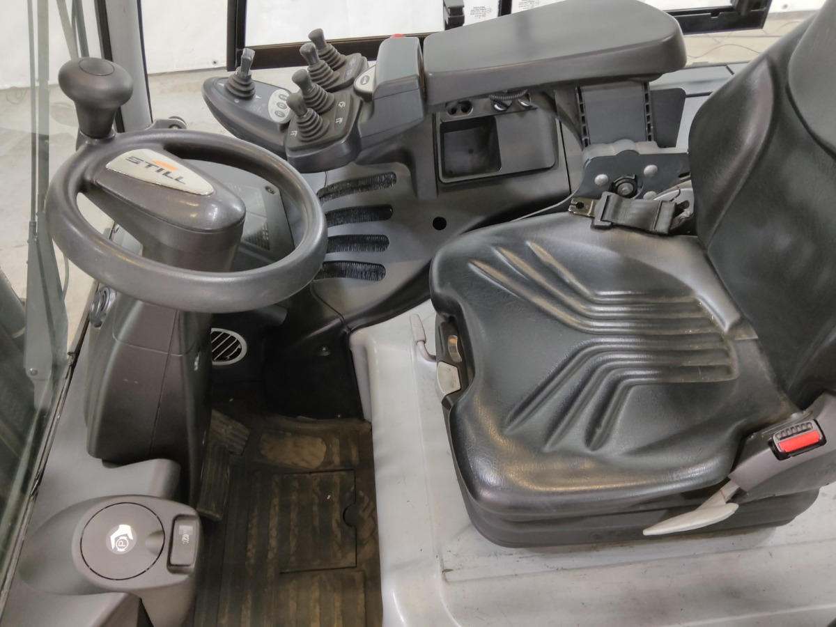 Still RX60-30L - Električni viličar: slika Still RX60-30L - Električni viličar Still RX60-30L - Električni viličar: slika Still RX60-30L - Električni viličar