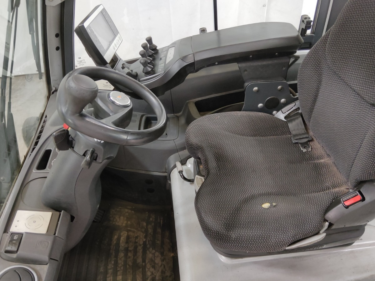 Still RX60-30L - Električni viličar: slika Still RX60-30L - Električni viličar Still RX60-30L - Električni viličar: slika Still RX60-30L - Električni viličar