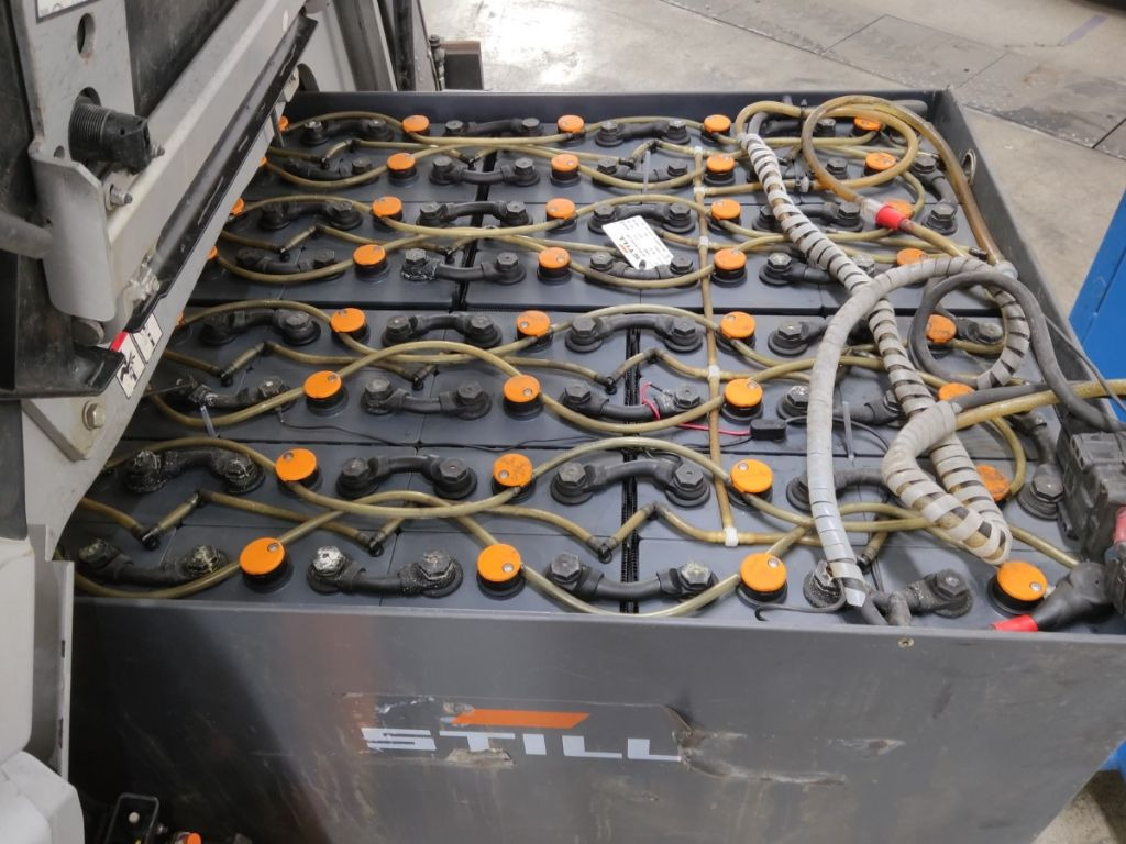 Still RX60-35 - Električni viličar: slika Still RX60-35 - Električni viličar Still RX60-35 - Električni viličar: slika Still RX60-35 - Električni viličar