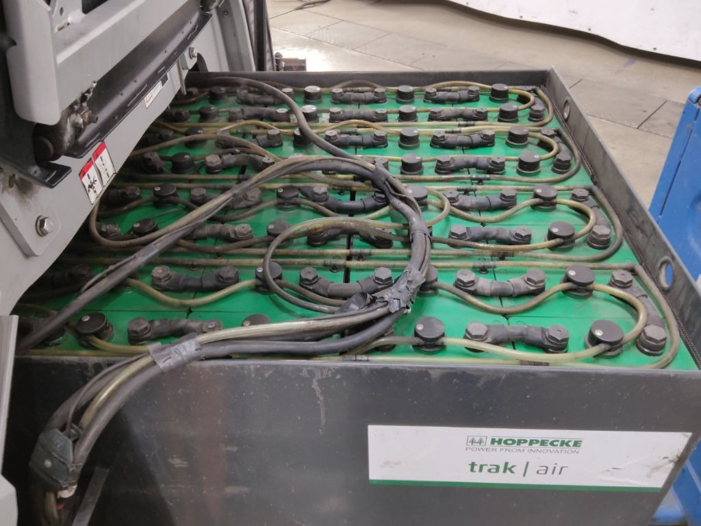 Still RX60-35 - Električni viličar: slika Still RX60-35 - Električni viličar Still RX60-35 - Električni viličar: slika Still RX60-35 - Električni viličar