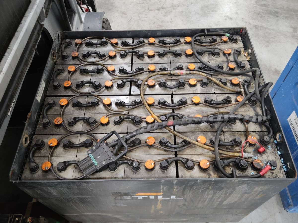 Still RX60-35L/600 - Električni viličar: slika Still RX60-35L/600 - Električni viličar Still RX60-35L/600 - Električni viličar: slika Still RX60-35L/600 - Električni viličar