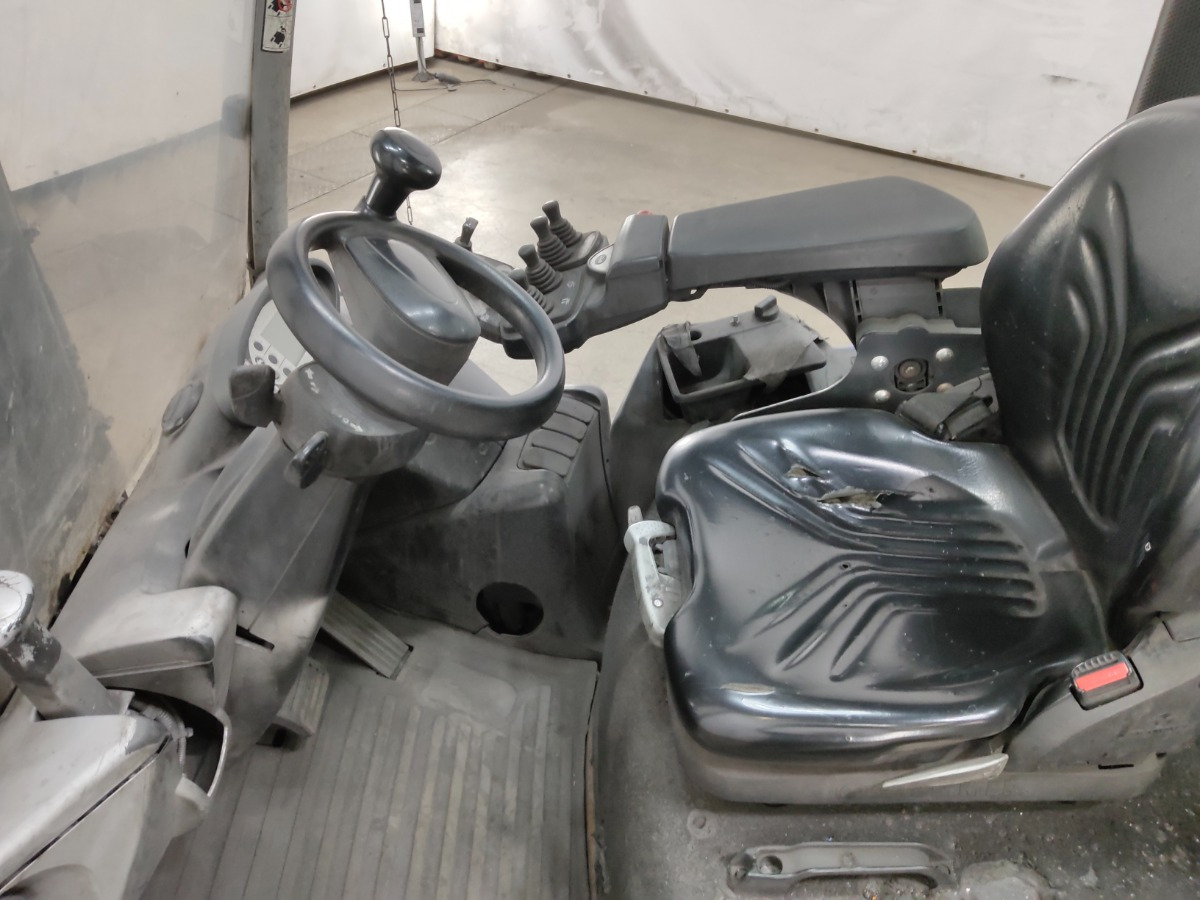 Still RX70-30 - Diesel viličar: slika Still RX70-30 - Diesel viličar Still RX70-30 - Diesel viličar: slika Still RX70-30 - Diesel viličar