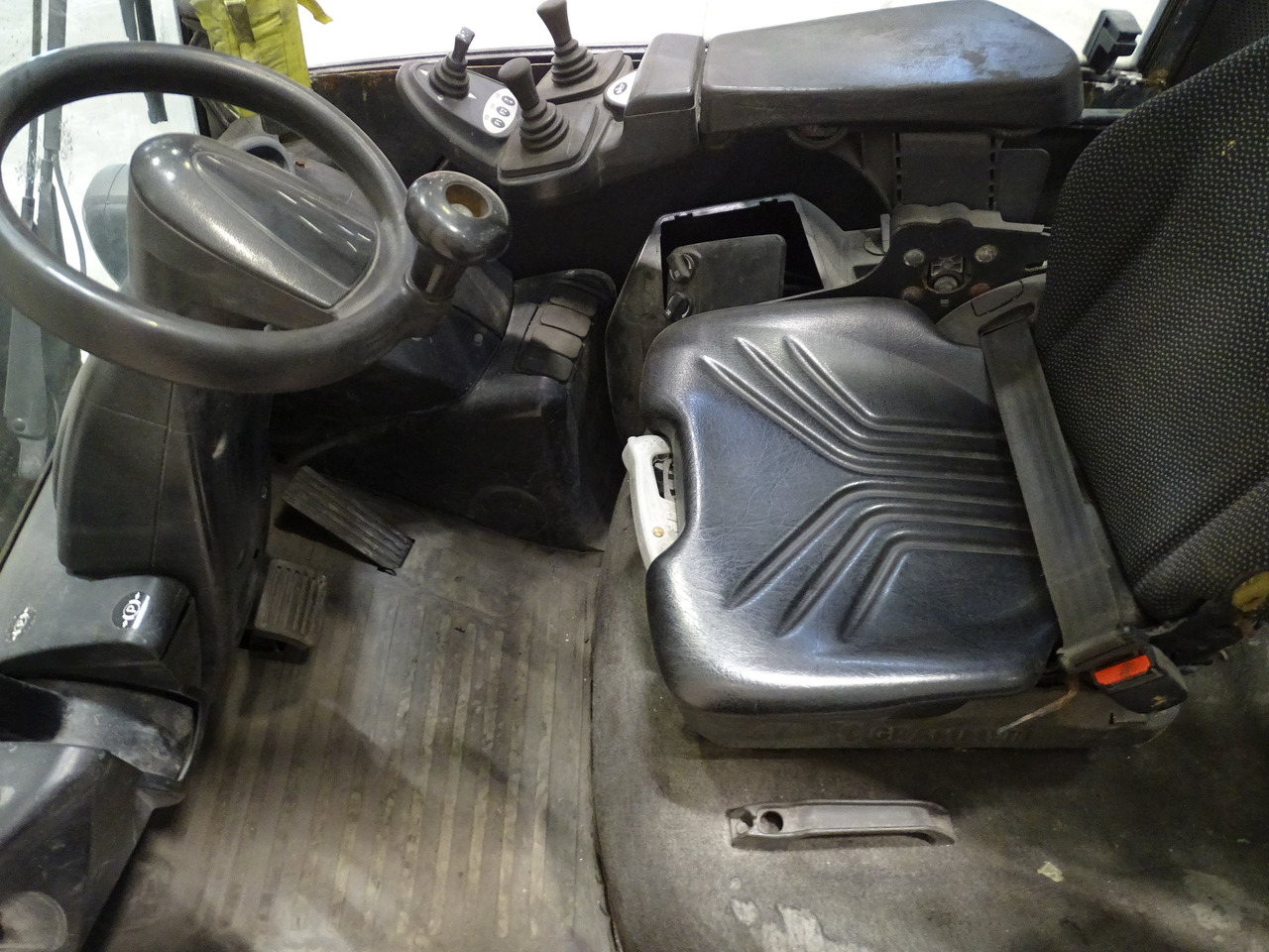 Still RX70-35 - Diesel viličar: slika Still RX70-35 - Diesel viličar Still RX70-35 - Diesel viličar: slika Still RX70-35 - Diesel viličar