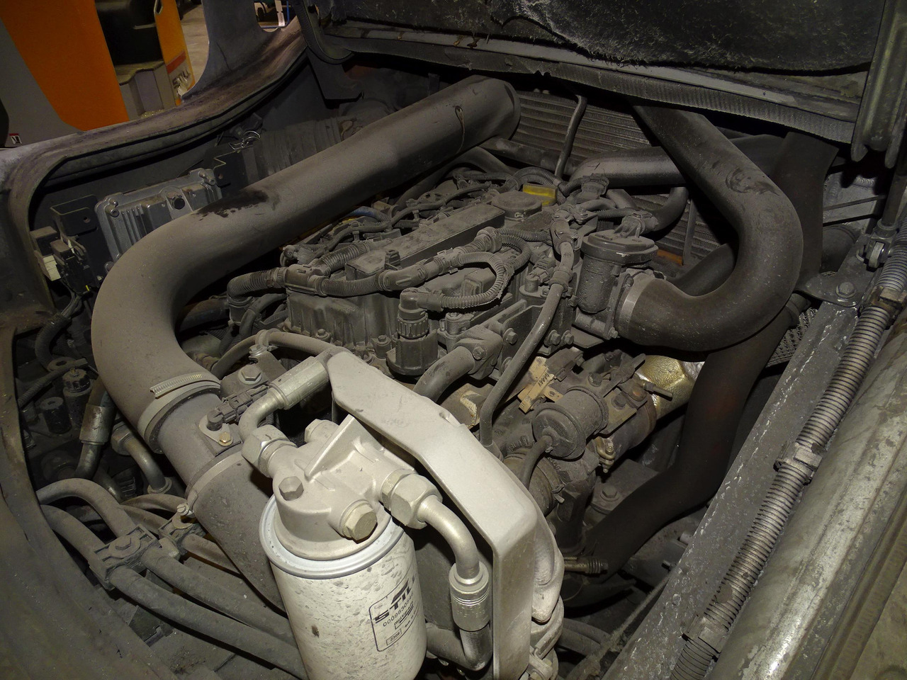 Still RX70-40 - Diesel viličar: slika Still RX70-40 - Diesel viličar Still RX70-40 - Diesel viličar: slika Still RX70-40 - Diesel viličar