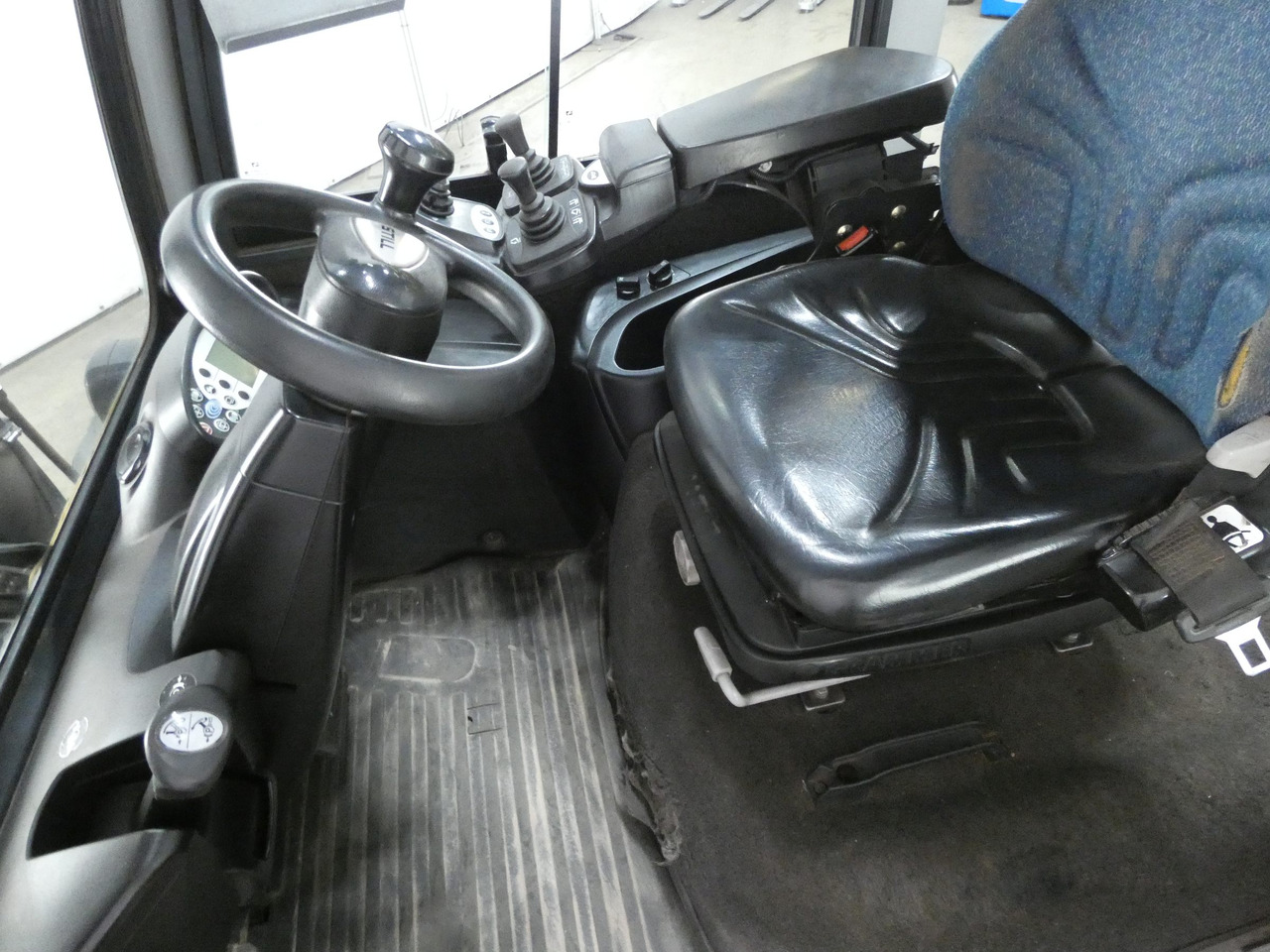 Still RX70-45 - Diesel viličar: slika Still RX70-45 - Diesel viličar Still RX70-45 - Diesel viličar: slika Still RX70-45 - Diesel viličar