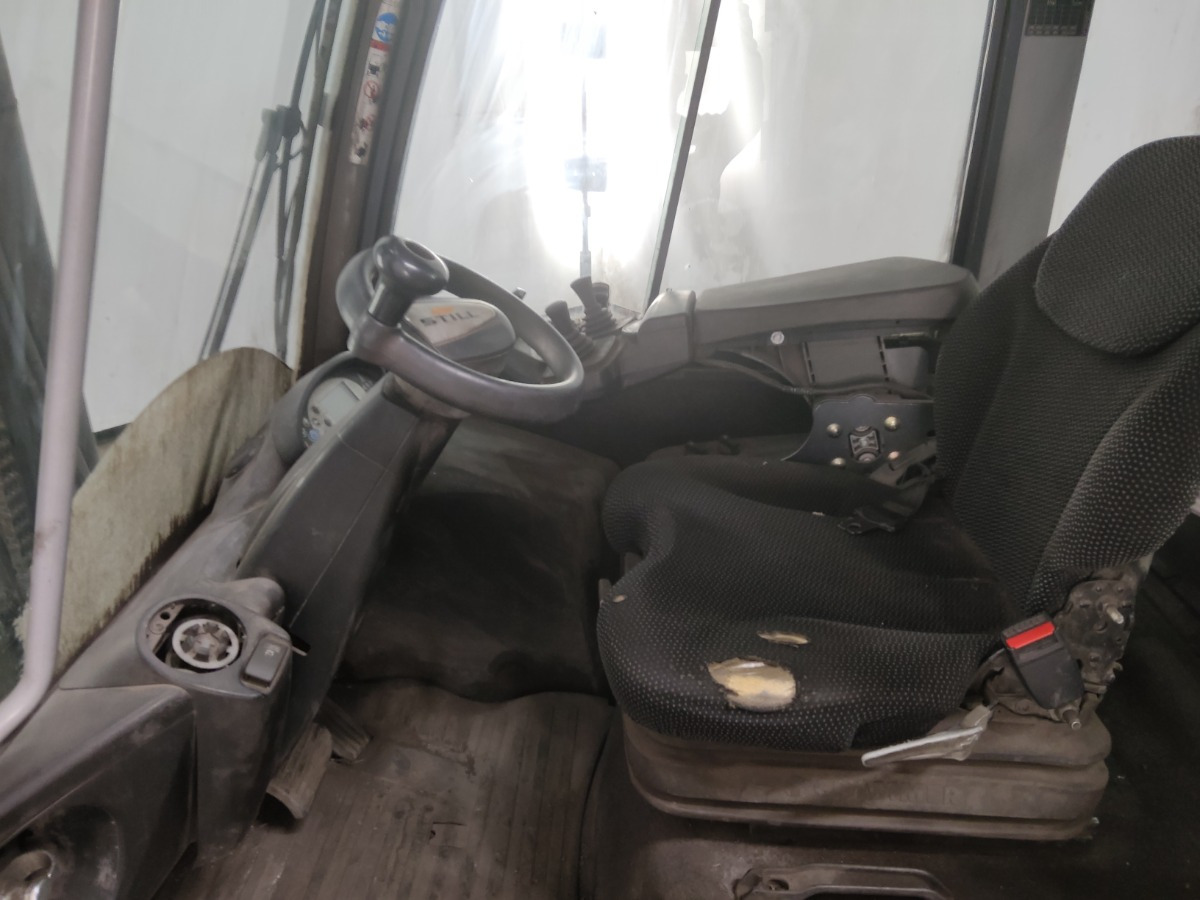 Still RX70-45 - Diesel viličar: slika Still RX70-45 - Diesel viličar Still RX70-45 - Diesel viličar: slika Still RX70-45 - Diesel viličar