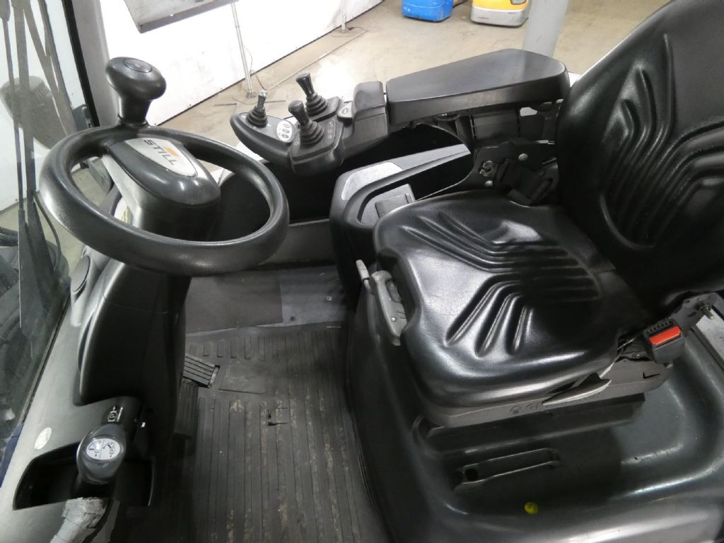 Still RX70-80 - Diesel viličar: slika Still RX70-80 - Diesel viličar Still RX70-80 - Diesel viličar: slika Still RX70-80 - Diesel viličar