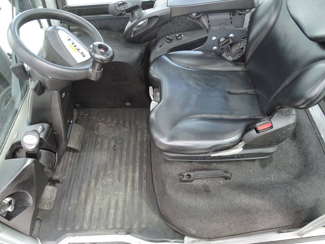 Still RX70-80 - Diesel viličar: slika Still RX70-80 - Diesel viličar Still RX70-80 - Diesel viličar: slika Still RX70-80 - Diesel viličar