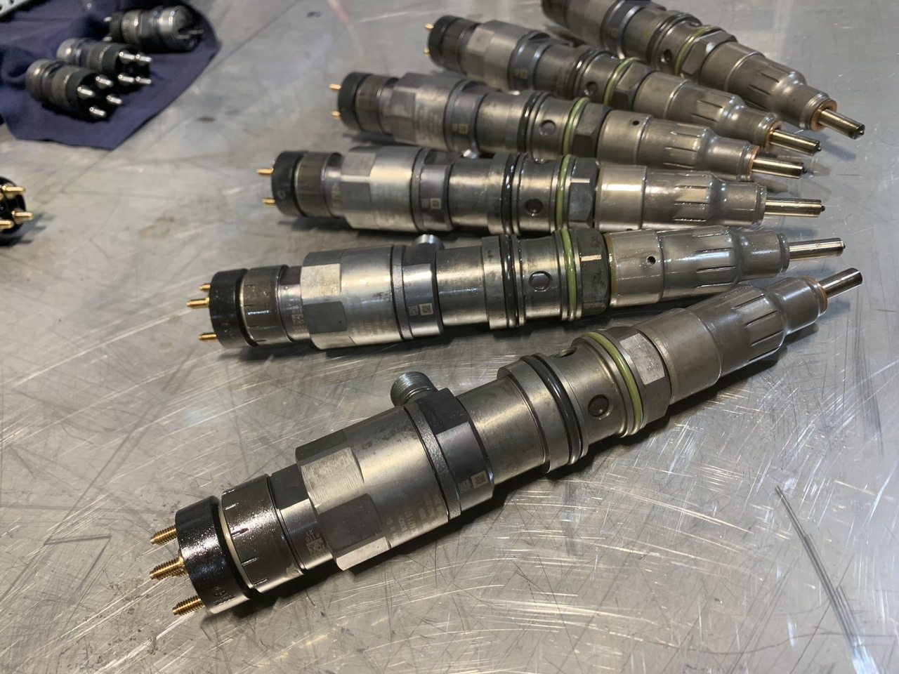Injectors Detroit Diesel DD15 A4710700887 0445120386 - Brizgalica za Kamion: slika Injectors Detroit Diesel DD15 A4710700887 0445120386 - Brizgalica za Kamion Injectors Detroit Diesel DD15 A4710700887 0445120386 - Brizgalica za Kamion: slika Injectors Detroit Diesel DD15 A4710700887 0445120386 - Brizgalica za Kamion