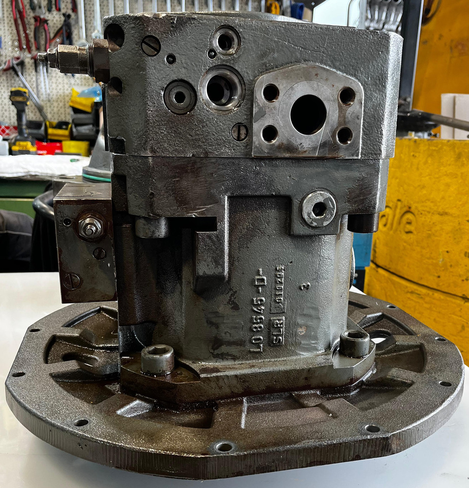LIEBHERR Liebherr Hydraulic Pump DPVO 165 - Hidraulična pumpa: slika LIEBHERR Liebherr Hydraulic Pump DPVO 165 - Hidraulična pumpa LIEBHERR Liebherr Hydraulic Pump DPVO 165 - Hidraulična pumpa: slika LIEBHERR Liebherr Hydraulic Pump DPVO 165 - Hidraulična pumpa