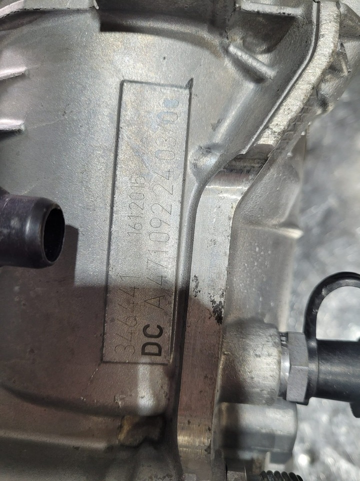 Mercedes Actros Fuel Filter Housing A4710909352 - Filter goriva za Kamion: slika Mercedes Actros Fuel Filter Housing A4710909352 - Filter goriva za Kamion Mercedes Actros Fuel Filter Housing A4710909352 - Filter goriva za Kamion: slika Mercedes Actros Fuel Filter Housing A4710909352 - Filter goriva za Kamion